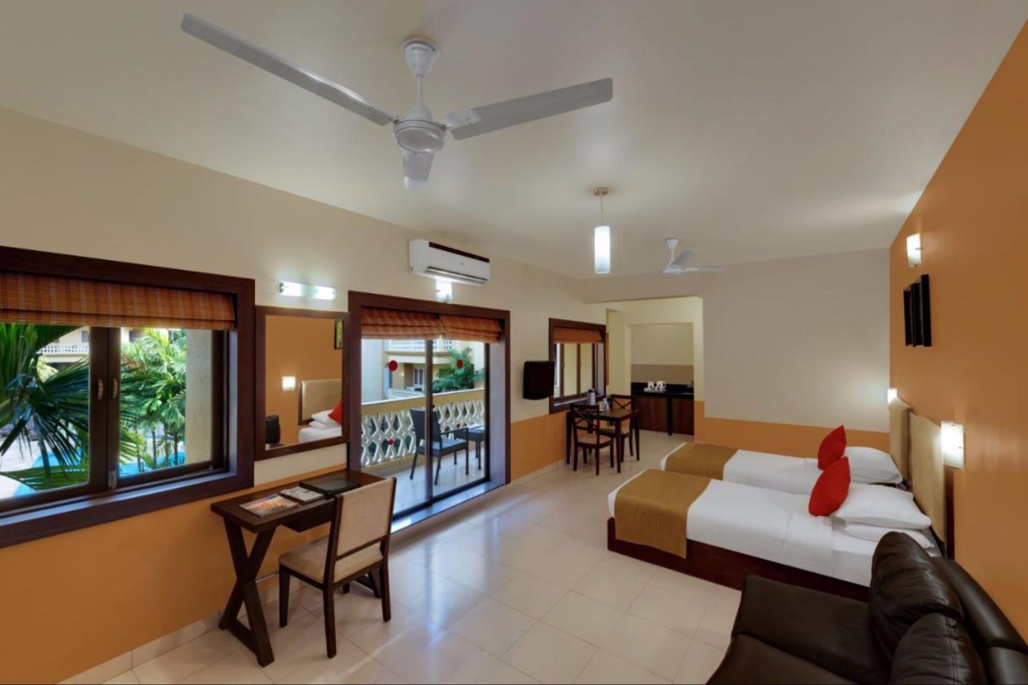 SANDALWOOD HOTEL & SUITES